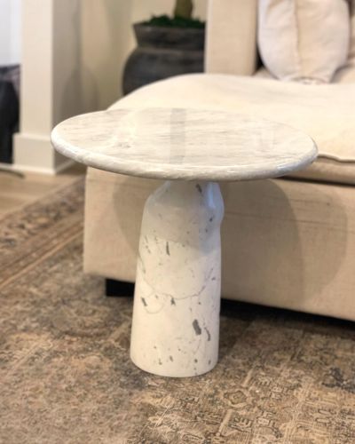 Sculptural Italian Calcutta & Gioia Marble Side Table – Handcrafted Side Table -A Modern Masterpiece .